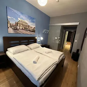 Hotel Central Studios, Prague